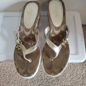 Adorable 🥰 Coach wedges